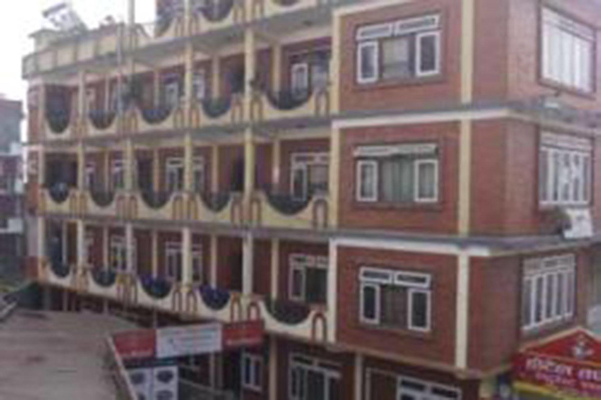 Aryal International Hotel Kathmandu Ngoại thất bức ảnh