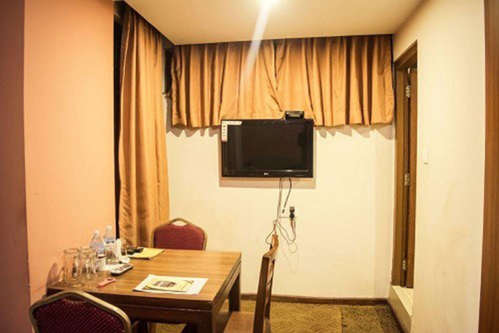 Aryal International Hotel Kathmandu Ngoại thất bức ảnh