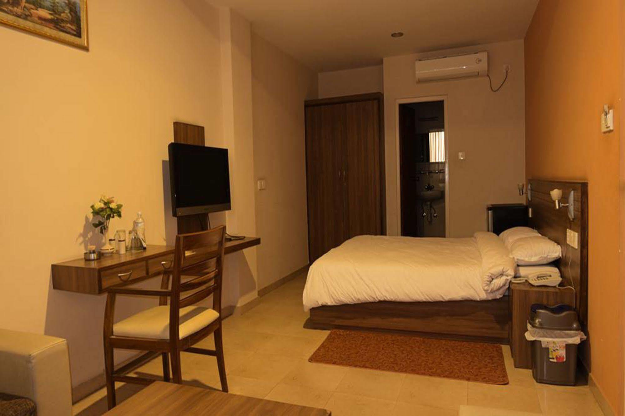 Aryal International Hotel Kathmandu Ngoại thất bức ảnh